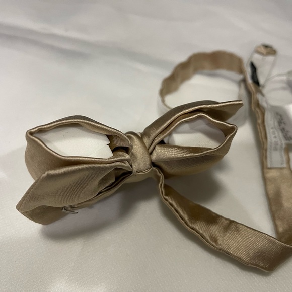 🔥SPECTACULAR🔥🆕💯ICONIC AUTHENTIC PRADA MENS CENTENNIAL COLLEC BOW TIE🔥 - Picture 8 of 17